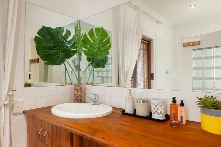 5 Bedroom Property for Sale in Hermanus Western Cape